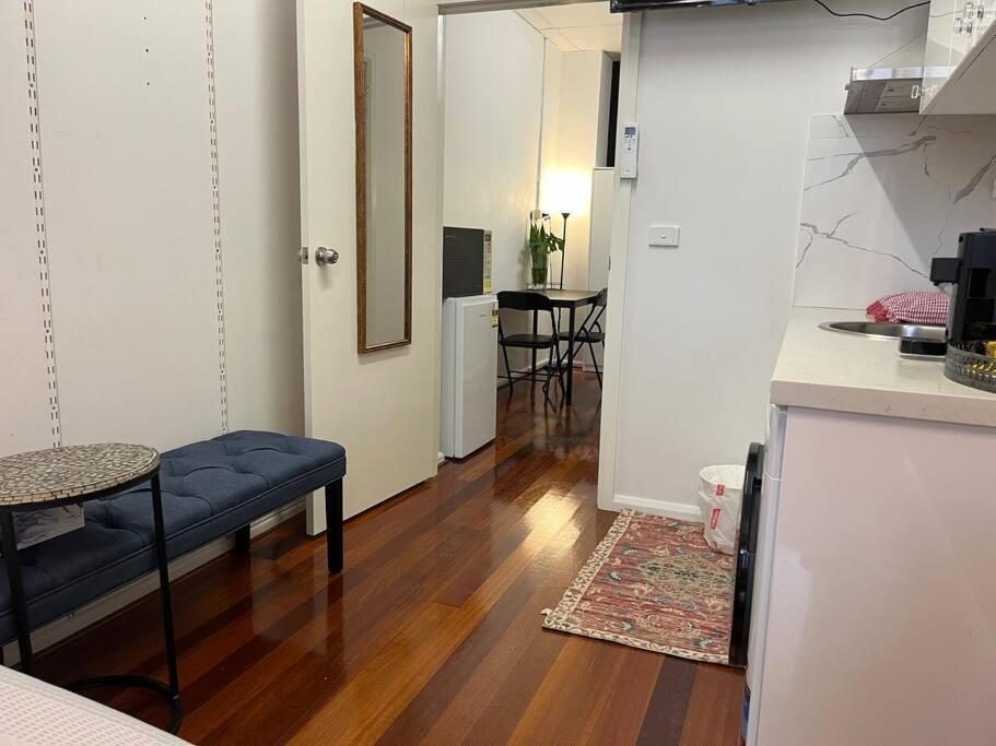 Great Value + Convenient Location Apartment *